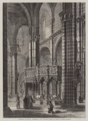 Innenraum des Doms von Siena, die achteckige Kanzel aus weißem Marmor